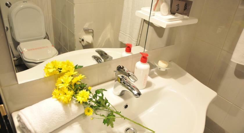 Hotel Beograd - Yu Lukavica Εξωτερικό φωτογραφία